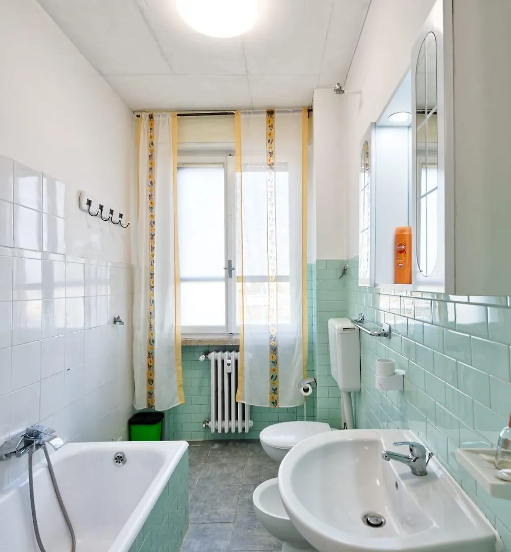 R & R Apartment Marghera 0*,  Italia